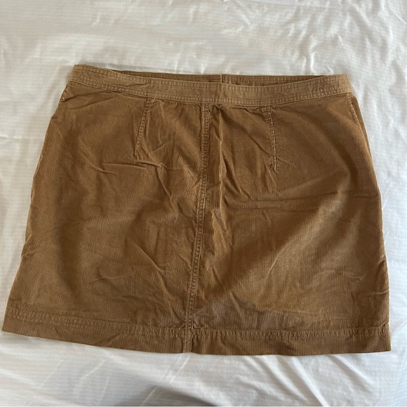Gap Button-Down Corduroy Skirt, Size XL - Picture 2 of 3